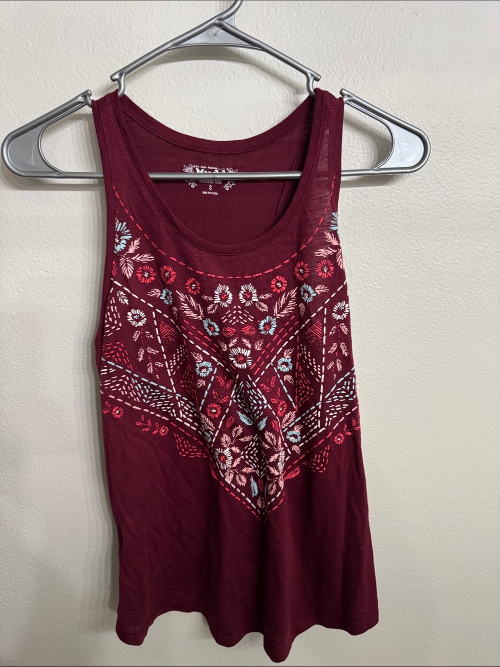 Mudd Burgundy Embroidered Floral Tank Top
